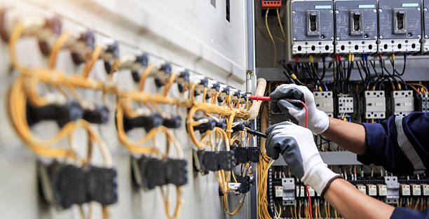 Professional Electrician technician working in Baytown, TX
